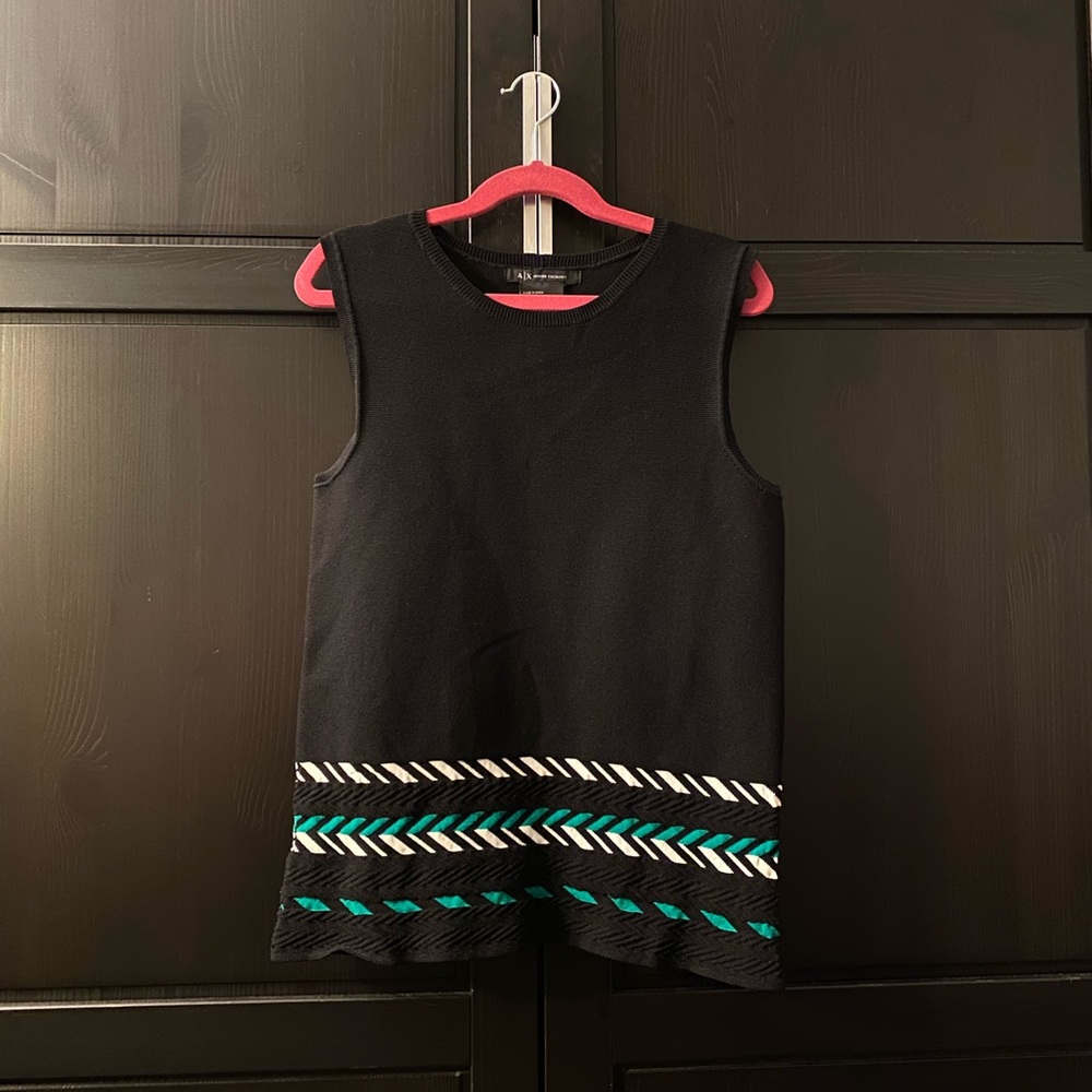 Black Armani Exchange top size s with beautiful blue and white details on bottom